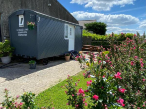 Shepherd's Hut at Puttocks Farm